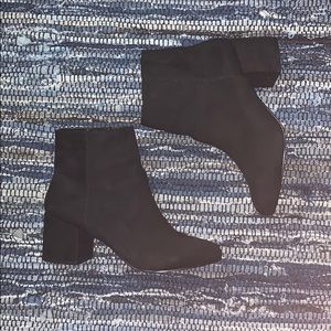 Suede Mid Block HH Booties